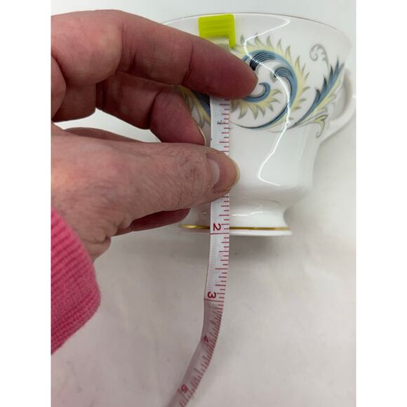 Royal standard fine bone China, England plate cup and saucer - Picture 2 of 10